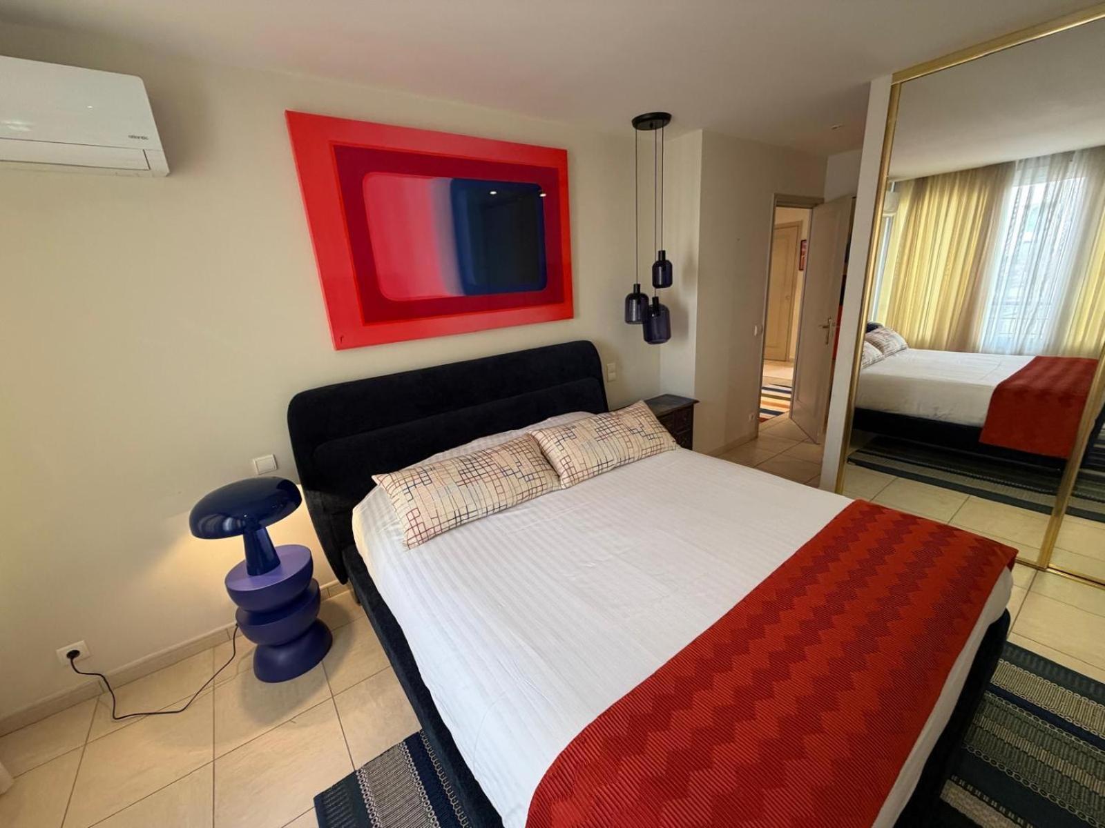 Two-Bedroom Apartment Sea View